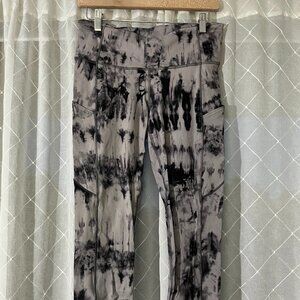 black and grey lululemon leggings size 8